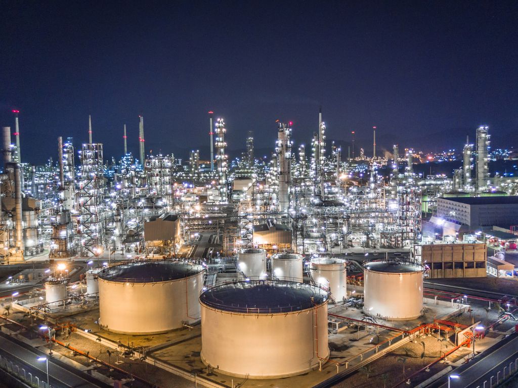 Aramco Profit Falls 12% as CEO Warns Hormuz Disruption Could Be Catastrophic